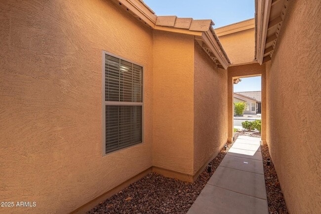 Building Photo - 25256 W Darrel Dr