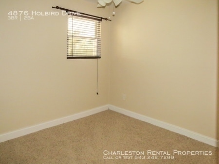 Building Photo - 4876 Holbird St