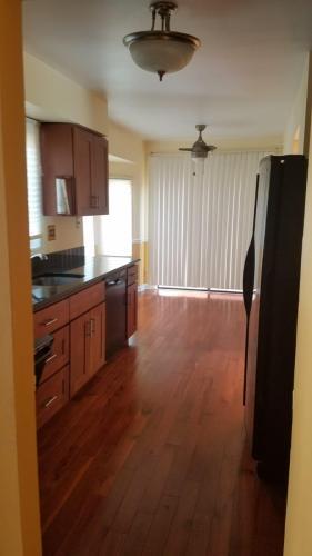 Building Photo - 80 Riverbend Dr