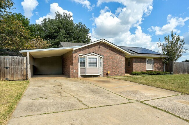 Building Photo - Corner-Lot Charmer Near Tinker AFB | Solar...