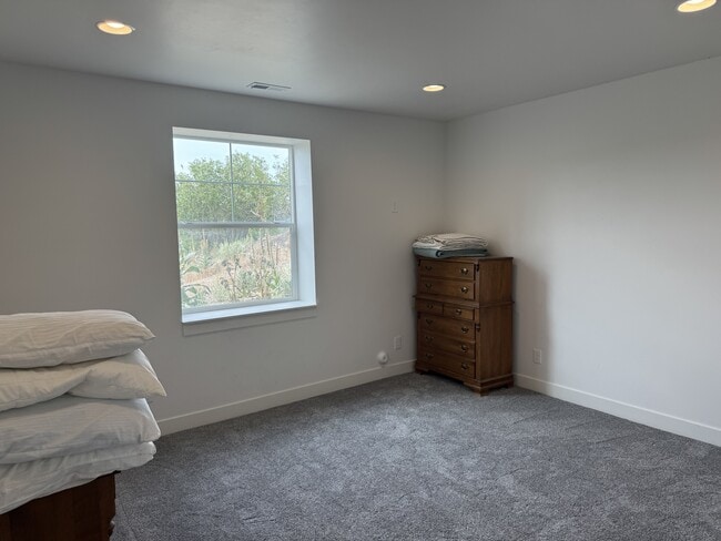 Building Photo - 10108 Ridge Pine Dr
