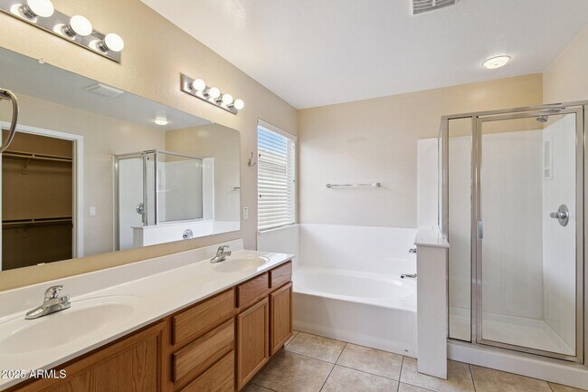 Building Photo - 17513 W Caribbean Ln