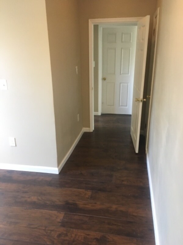 Building Photo - 3400 Fairview Ave