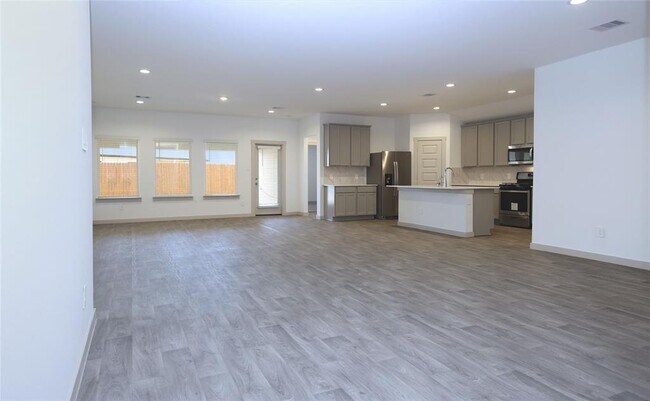Building Photo - 1702 Windway Ct