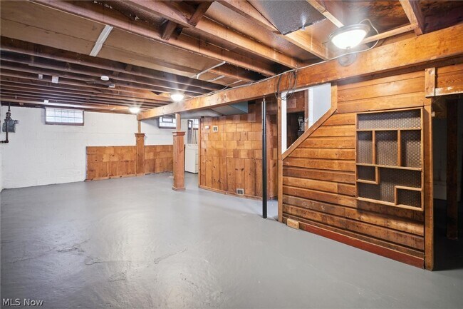 Building Photo - 14116 Krems Ave