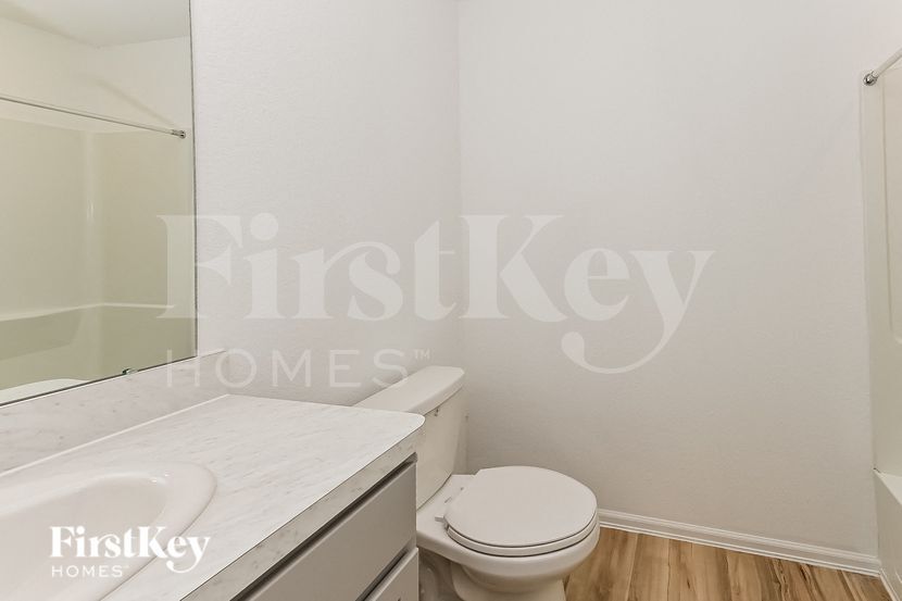 Building Photo - 8814 Bar Hbr Dr