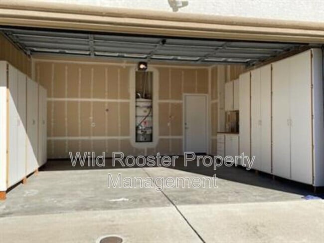 Building Photo - 10165 Sorenstam Dr