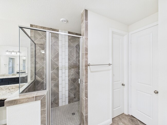 Building Photo - 8918 Terrace Pass Dr