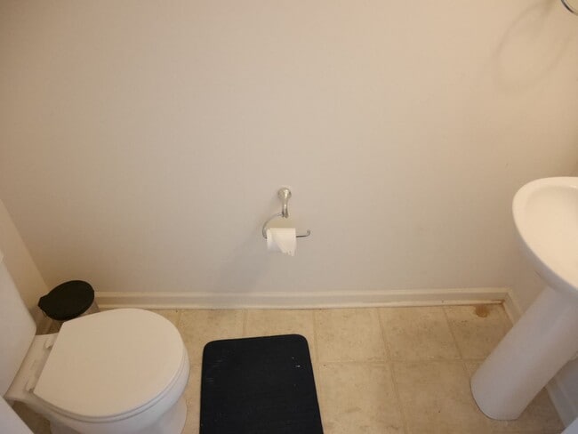 Building Photo - End Unit 3 Bedroom Townhome- Owings Mills, MD