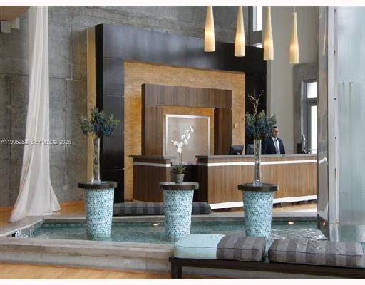 Building Photo - 690 SW 1st Ct