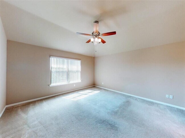 Building Photo - 1600 Silver Spur Cove