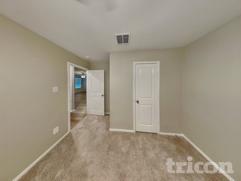 Building Photo - 2603 Khaju Grv