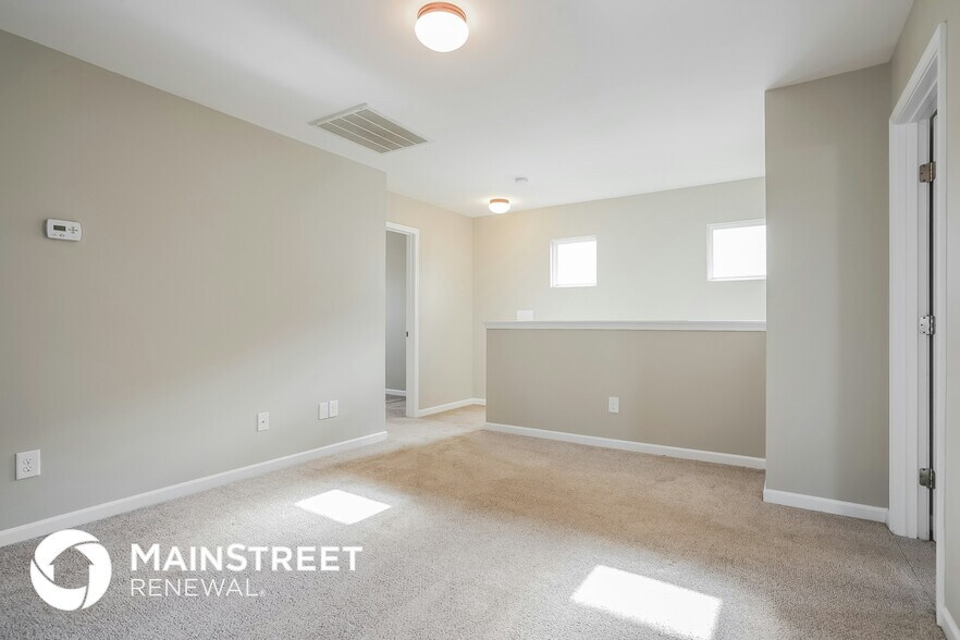 Building Photo - 1013 Collington Dr