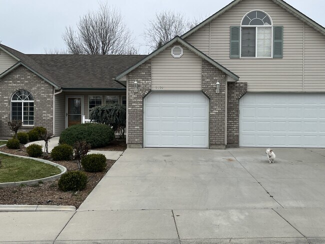 Building Photo - 2134 E Dworshak Dr