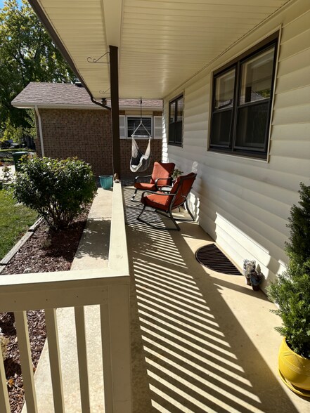 Building Photo - 4311 N Harrison Ave