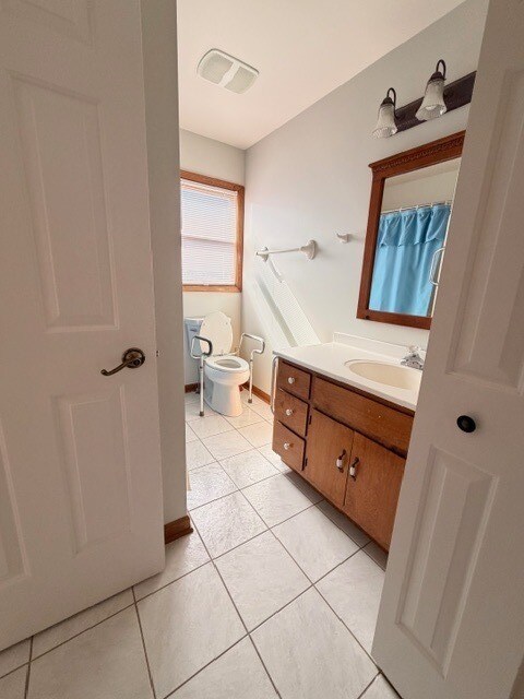 Building Photo - 517 E Conley Dr