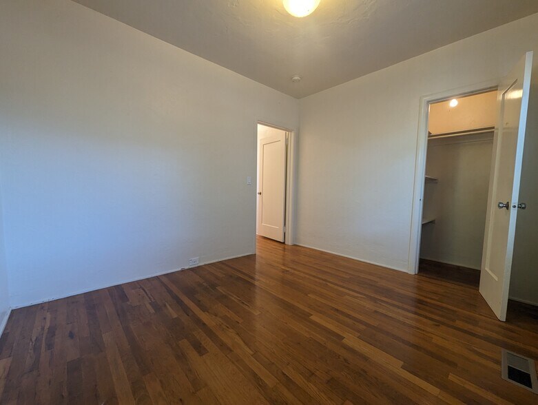 Building Photo - 4153 Bolsa Rd