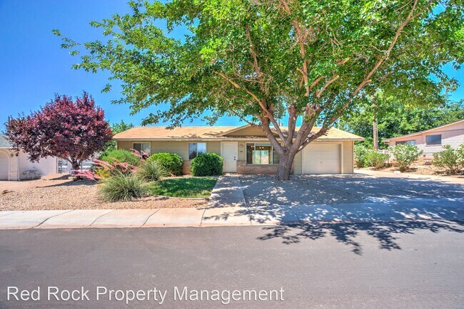 Primary Photo - 3 br, 2 bath House - 530 S 250 E