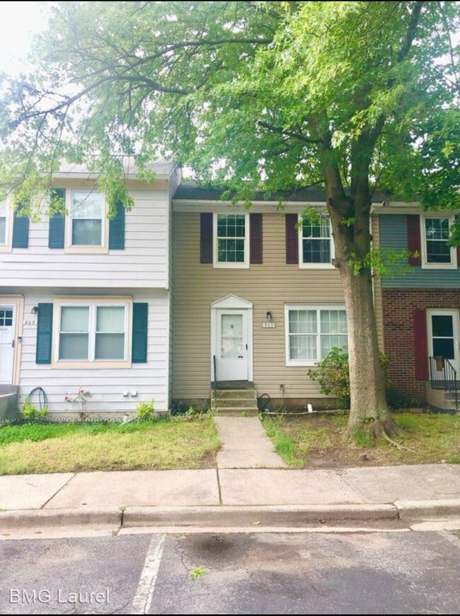 Building Photo - 903 St Michaels Dr