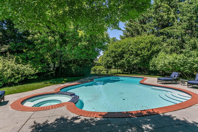 Building Photo - 72 Navesink Ave