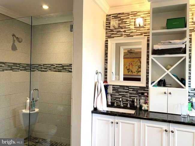 Building Photo - 11 Cabot Dr