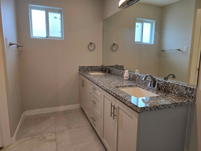 Building Photo - 7108 EL MESON DR