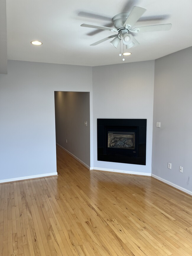 3rd Floor Master BR with Gas Fireplace - 2410 Fleet St