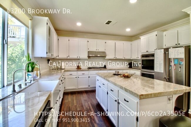 Building Photo - 43200 Brookway Dr