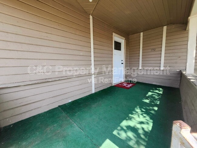 Building Photo - 170 N Gale Hill Ave