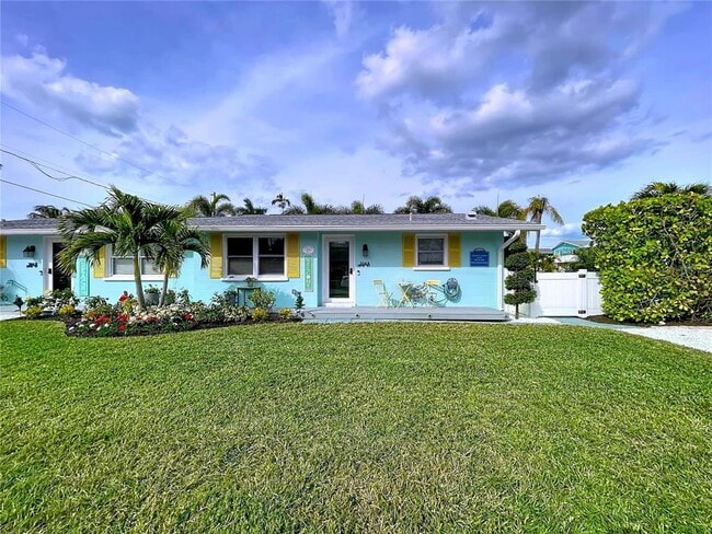 Building Photo - 304 29th St