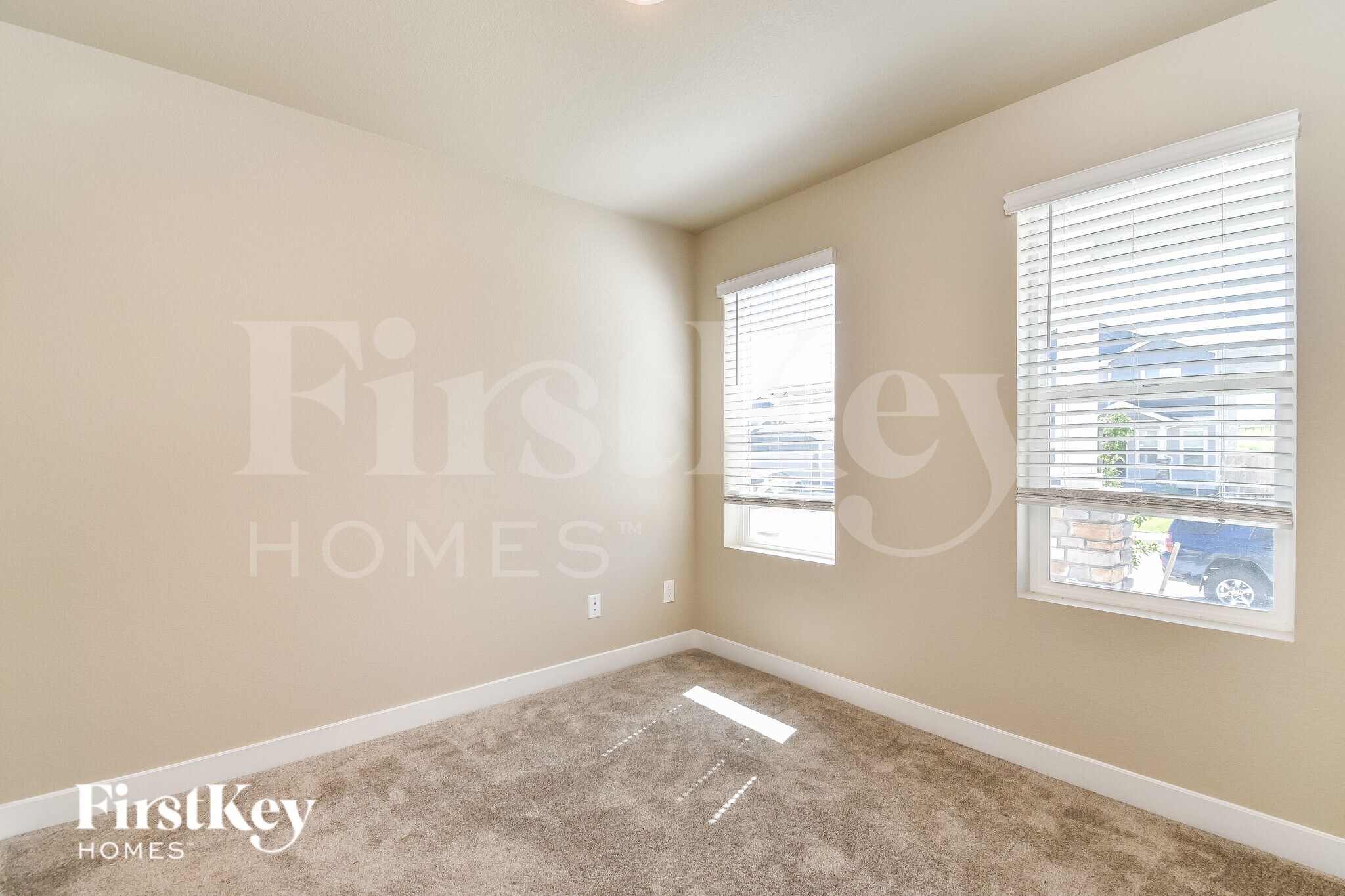 Building Photo - 10178 Luneth Dr