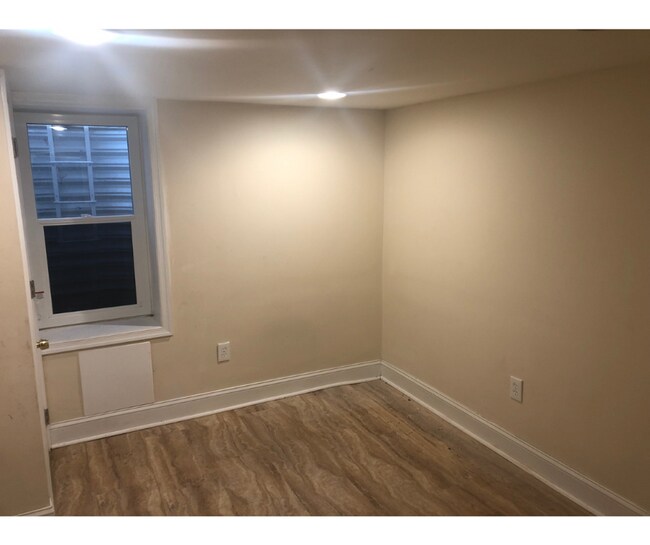 Building Photo - 3220 Brightwood Ave