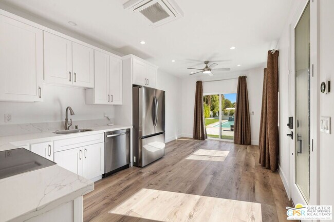 Building Photo - 73552 Feather Trail