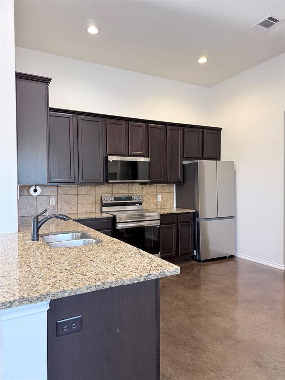 Building Photo - 623 Jack Rabbit Ln