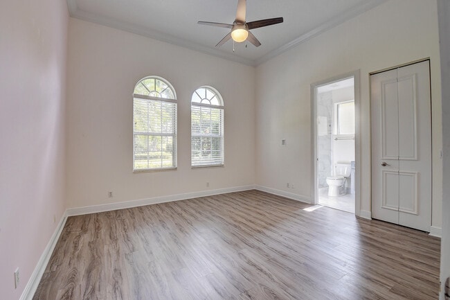 Building Photo - 6711 Royal Orchid Cir