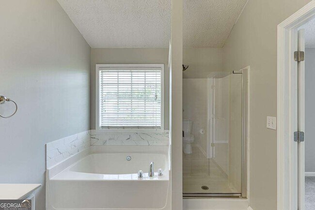 Building Photo - 678 Clairidge Elm Trail SW