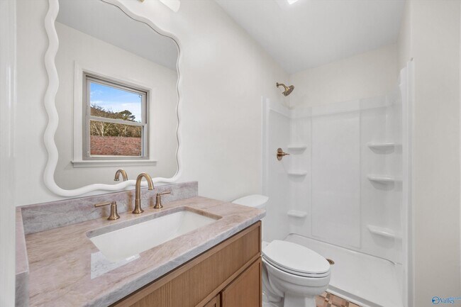 Building Photo - 8003 Brookfield Cir SE