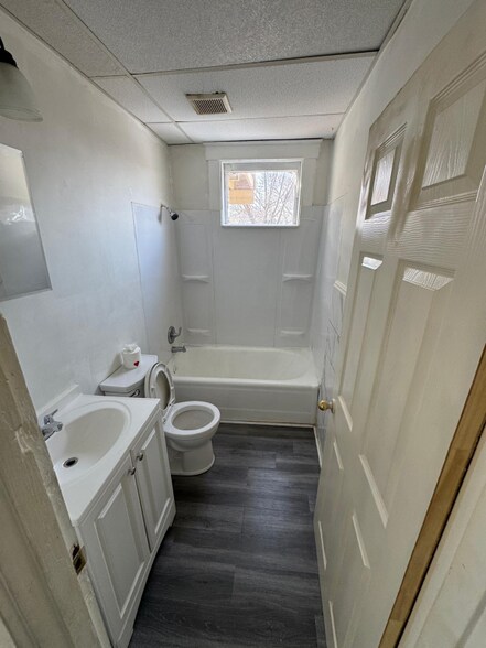 Building Photo - 4228 Greensburg Pike