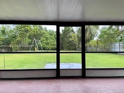 Building Photo - 2441 SW 124th Ave