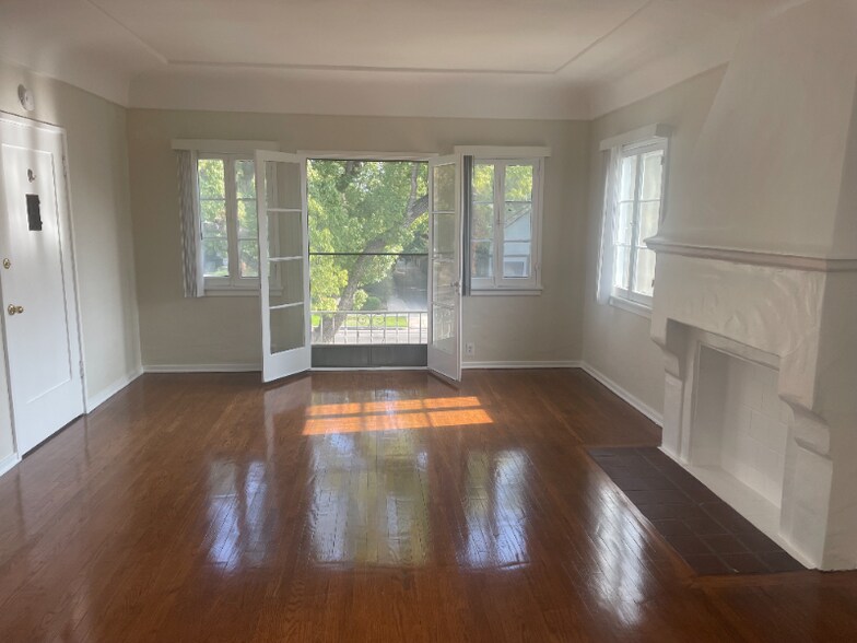 Building Photo - 141 N Bonnie Ave