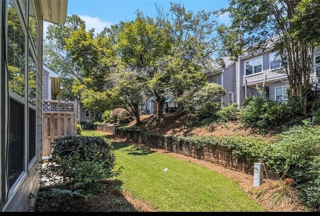 Building Photo - 58 Hammock Pl SE