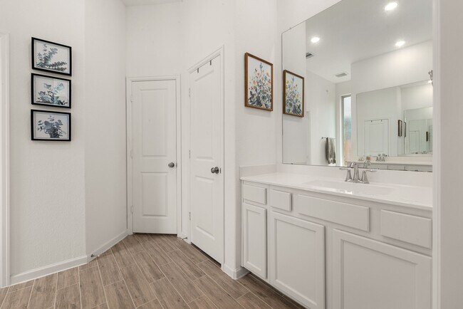 Building Photo - 3455 Warwick River Trl