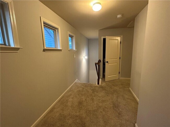 Building Photo - 4441 Lassen Ct