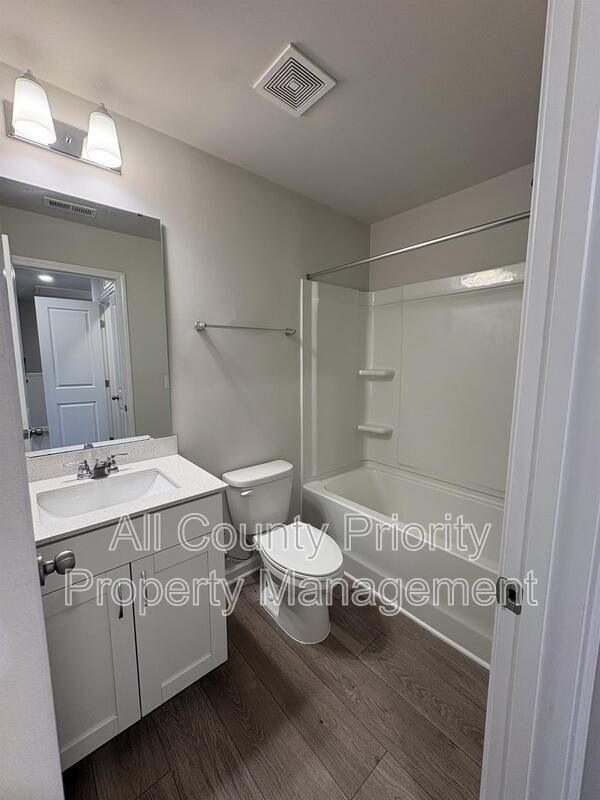 Building Photo - 112 Boykin Ave