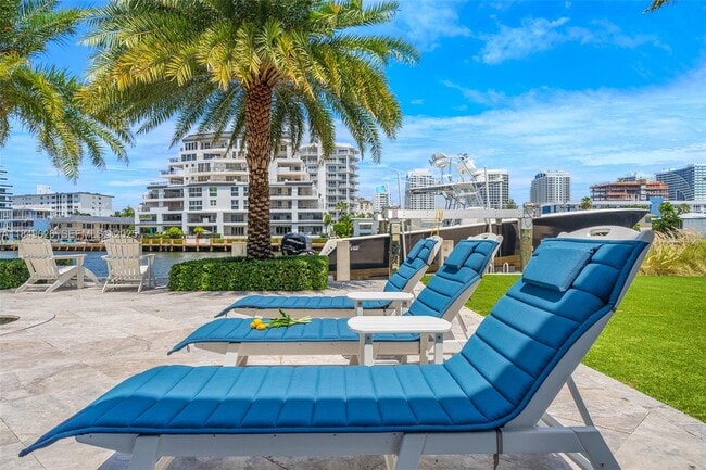 Building Photo - 632 Intracoastal Dr