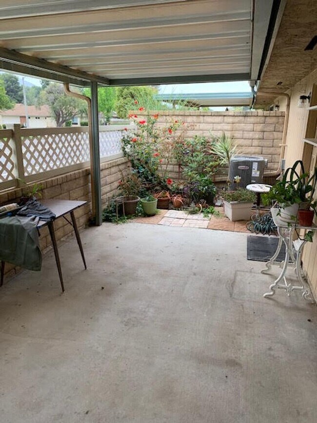 Building Photo - A beautiful Del Mar Home