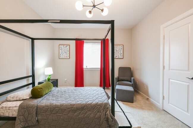 Building Photo - 10215 Palmour Pass