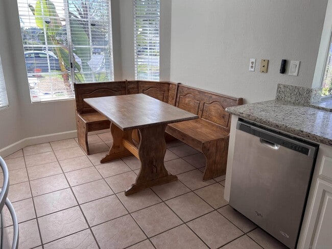 Building Photo - 12168 Waverly Downs Ln