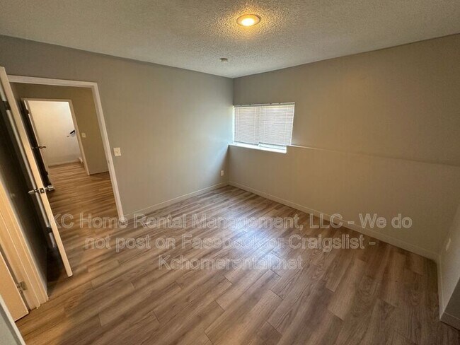 Building Photo - 1525 Jackson Ave