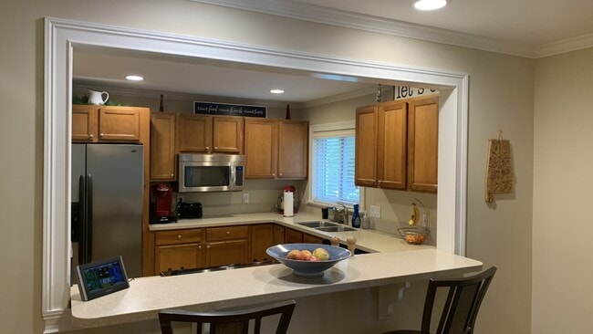 Building Photo - 3744 Ashworth Dr